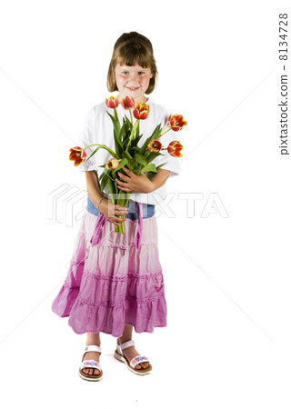 girl with flowers 8134728