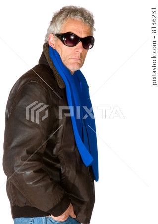 Man as gangster 8136231