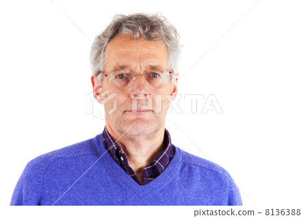 Portrait of a senoir man 8136388