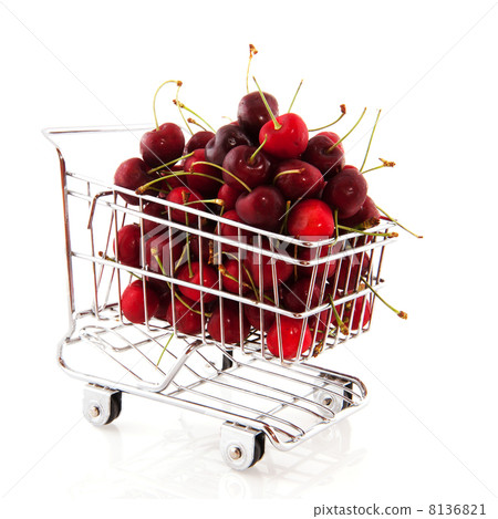 Shopping cart cherries Shopping cart cherries 8136821