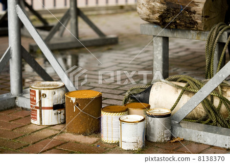 tins for maintenance tins for maintenance 8138370