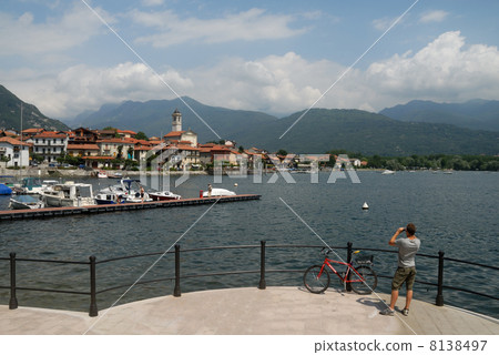 Village at the Lago Maggiore 8138497