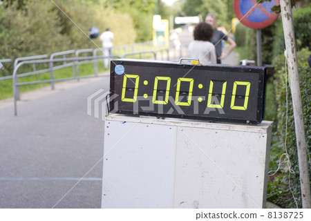 clock by running event 8138725