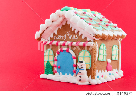 Ginger bread house 8140374