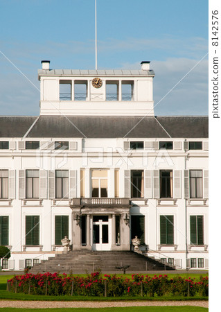 castle Soestdijk in the Netherlands castle Soestdijk in the Netherlands 8142576