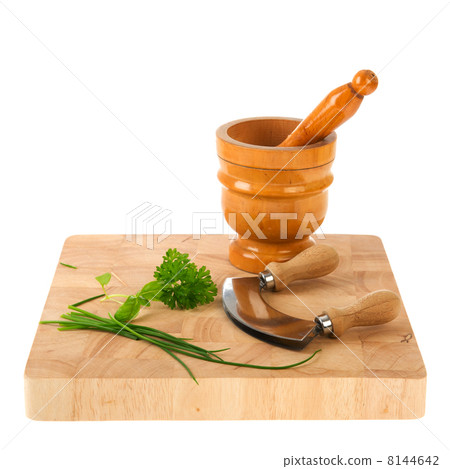 Fresh kitchen herbs 8144642