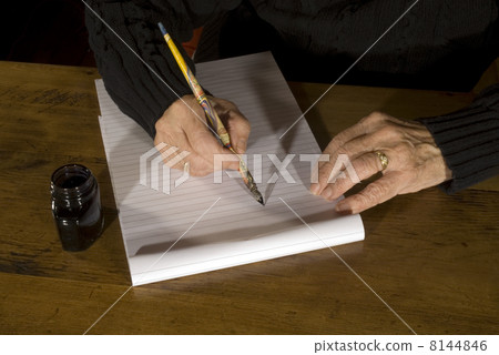 writing with ink 8144846