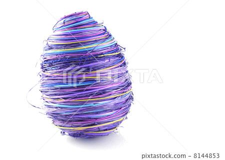 violet easter egg 8144853