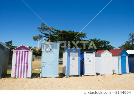 Beach huts on island Oleron in France 8144904