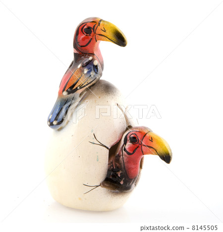 birth of birds 8145505