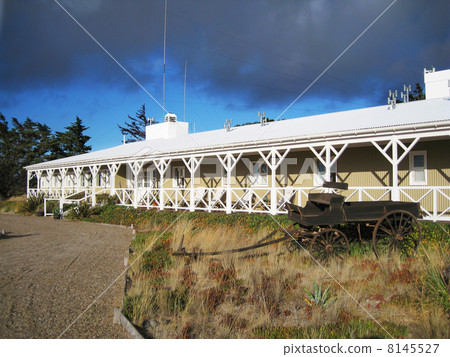 prairy coach house prairy coach house 8145527