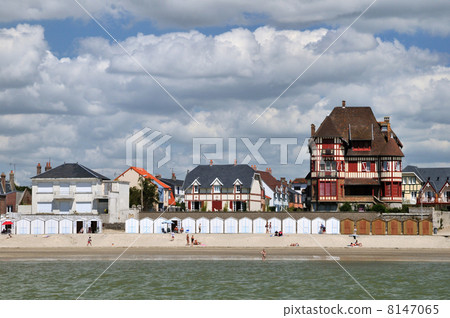 Coastline from village at Normandy 8147065