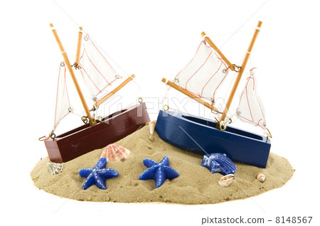 Boats on the beach 8148567