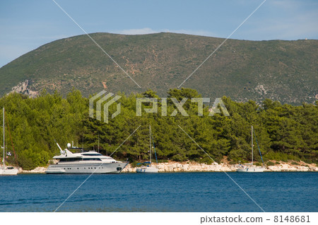 Luxury yacht 8148681