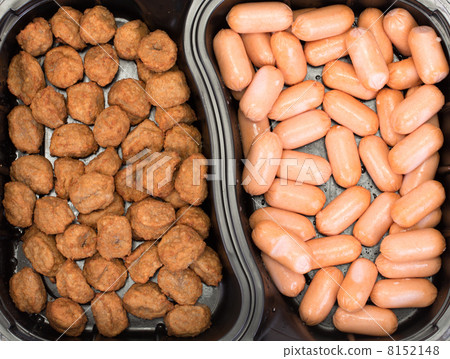 sausages and burgers close up sausages and burgers close up 8152148