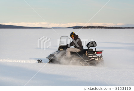 snowmobil winter sport 8153110