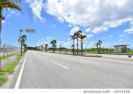 嘉手納基地 8154348