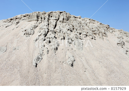 Sandy mountain 8157929
