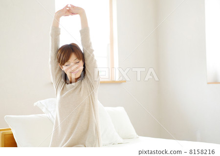 醒來/女性 醒來/女性 8158216