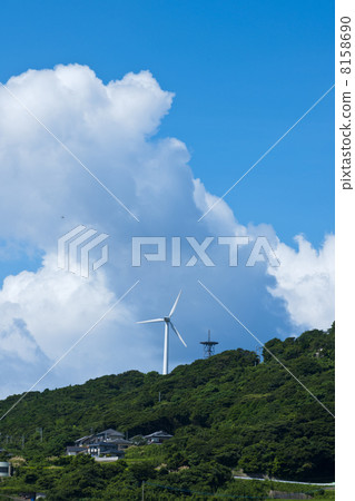Cloud and wind power generator 8158690