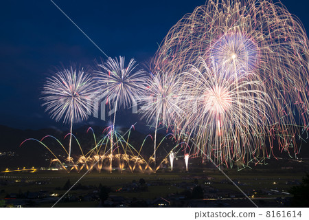 Fireworks display   8161614
