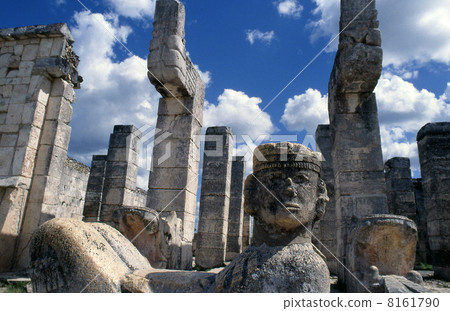 Temple of the Warriors and Cha Mool at Chichen Itza Temple of the Warriors and Cha Mool at Chichen Itza 8161790