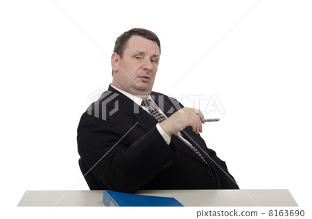 Haughty interviewer confusing jobseeker 8163690