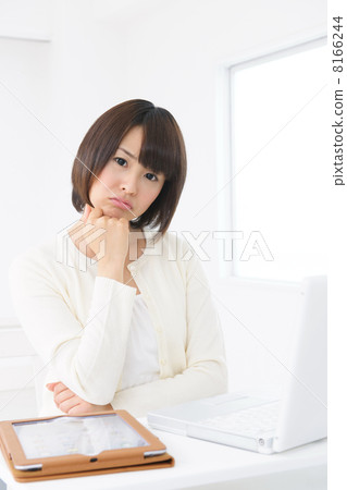 young woman young woman 8166244