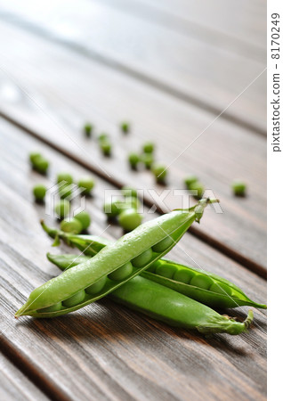 Green peas Green peas 8170249