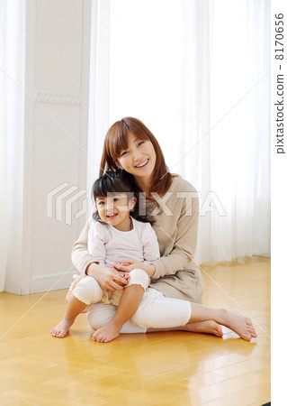 婦女和女孩 婦女和女孩 8170656