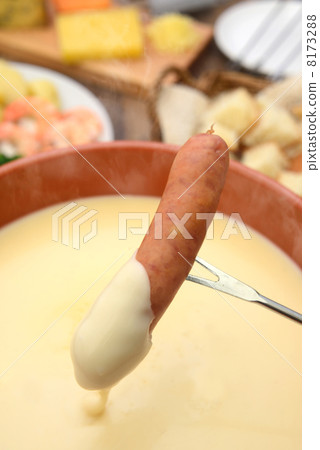 cheese fondue cheese fondue 8173288