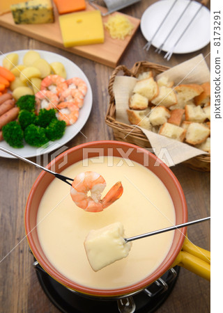 cheese fondue cheese fondue 8173291