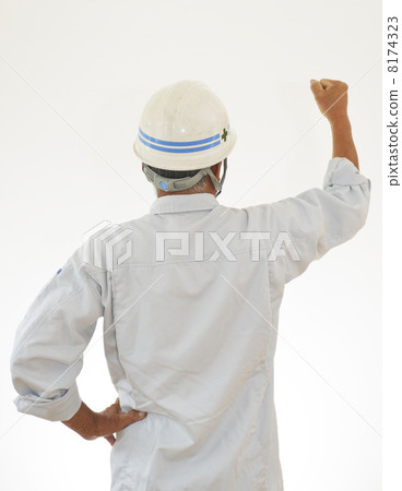 Image of male worker 8174323
