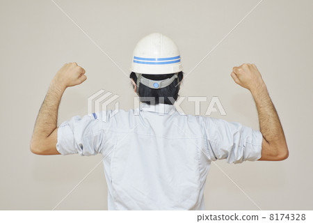 Image of male worker 8174328