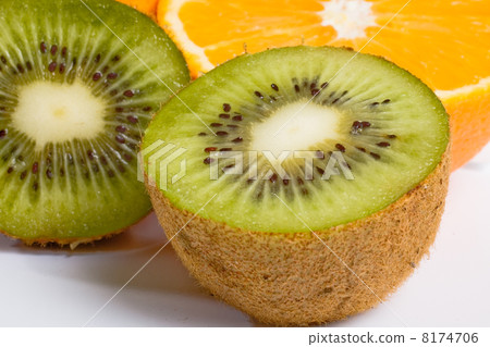 Kiwi and orange Kiwi and orange 8174706