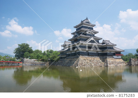 Matsumoto Castle 8175283