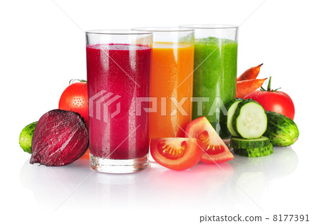 Fresh vegetable smoothie 8177391