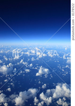 Sky  8178522