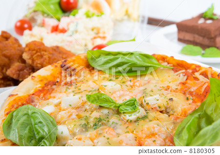 Party cuisine 8180305