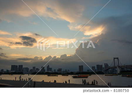 Odaiba海灘公園在度假 Odaiba海灘公園在度假 8180750