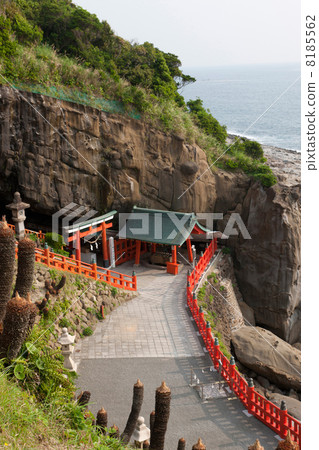 Shido Shrine 8185562