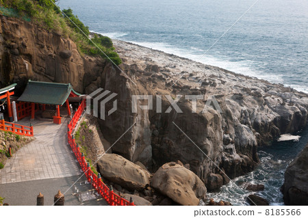 Shido Shrine 8185566