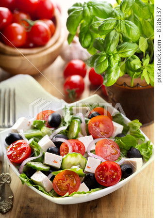 greek salad 8186137