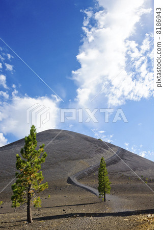 hiking course, the nature of the soil, geological features 8186943