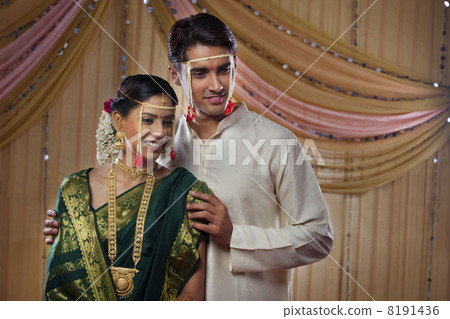 Happy young Maharashtrian bride and groom Happy young Maharashtrian bride and groom 8191436