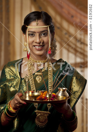 Beautiful Maharashtrian bride smiling 8191682