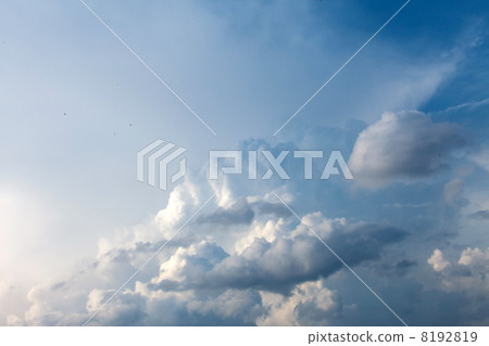 blue sky with clouds 8192819