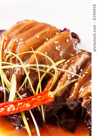Roasted duck meat 8194859