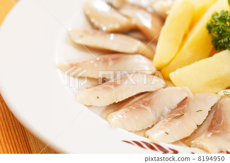 herring with potatoes 8194950