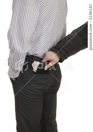 thief steals a purse from man 8196183